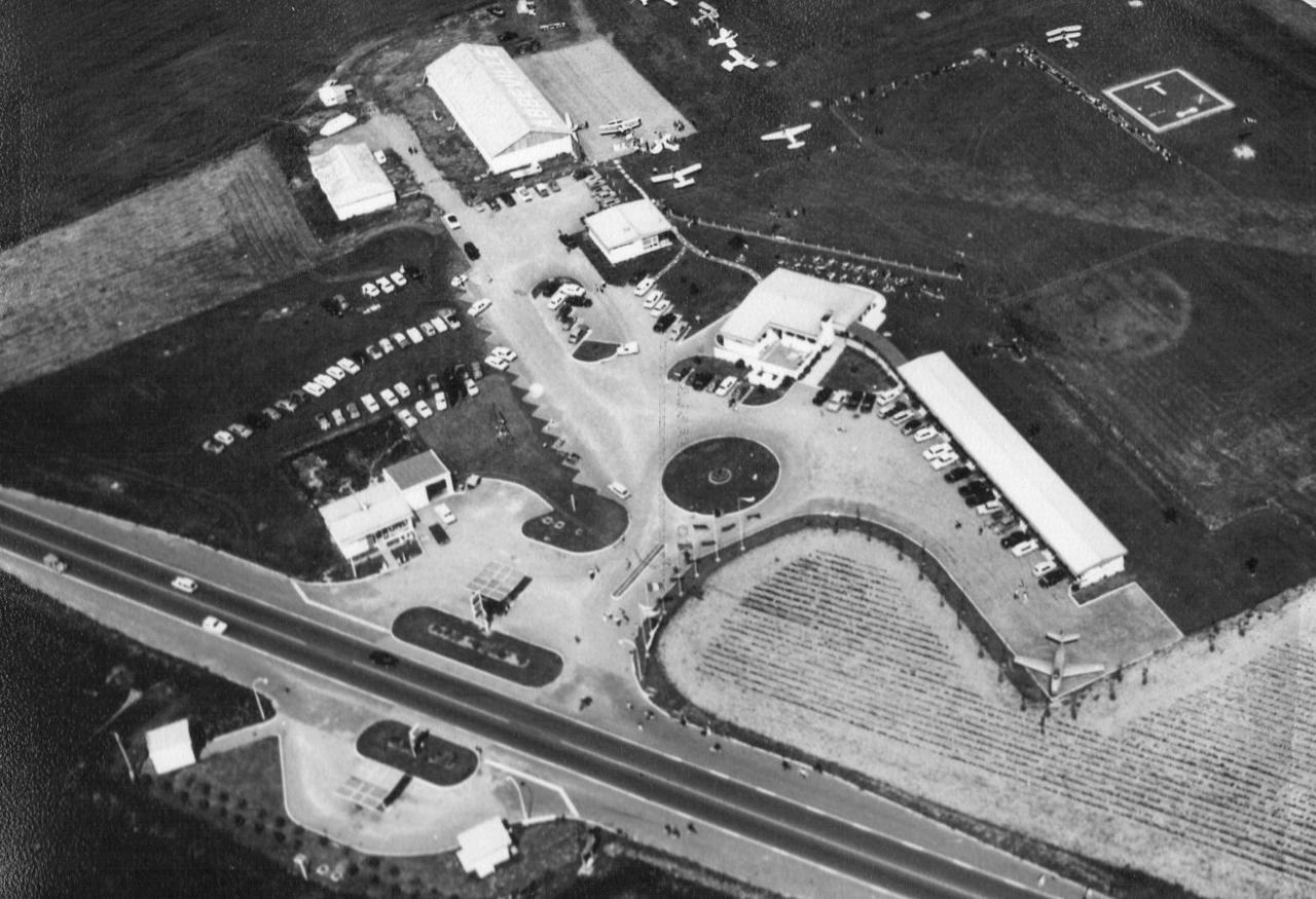 Logis Hotel & Restaurant De L'Aerodrome De La Baie De Somme Buigny-Saint-Maclou Exteriér fotografie